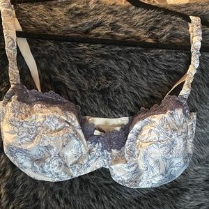 Silky soft cup bra